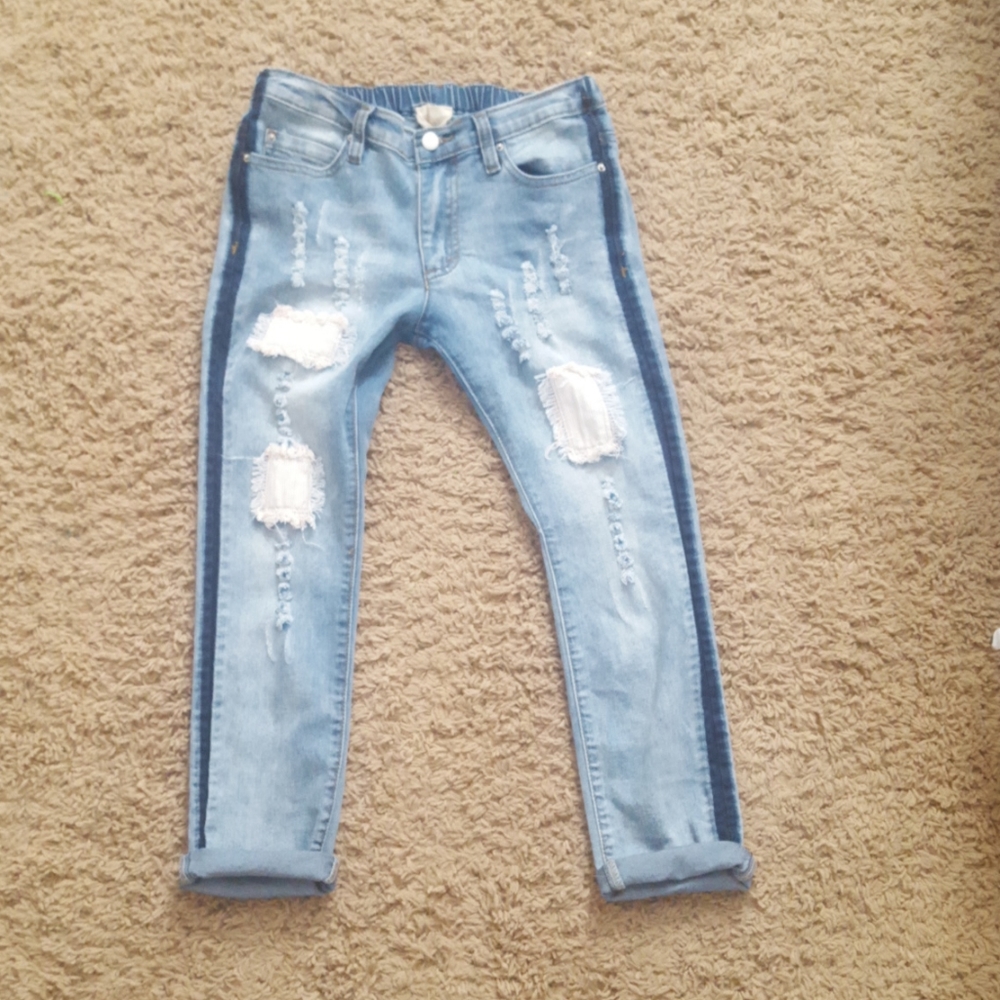 Midrise cropped jeans